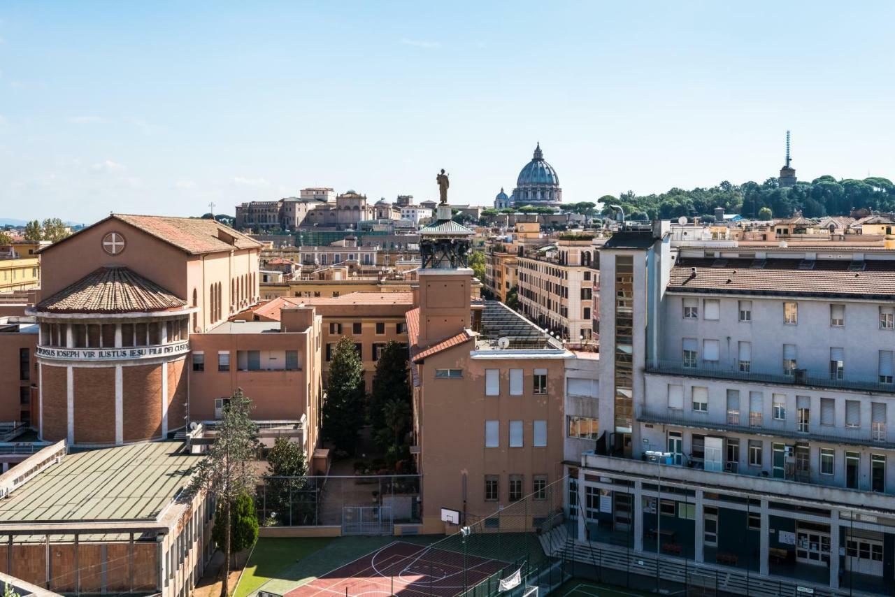 Expeditus Vatican Luxury Suites Saint Peter'S View Rome Bagian luar foto